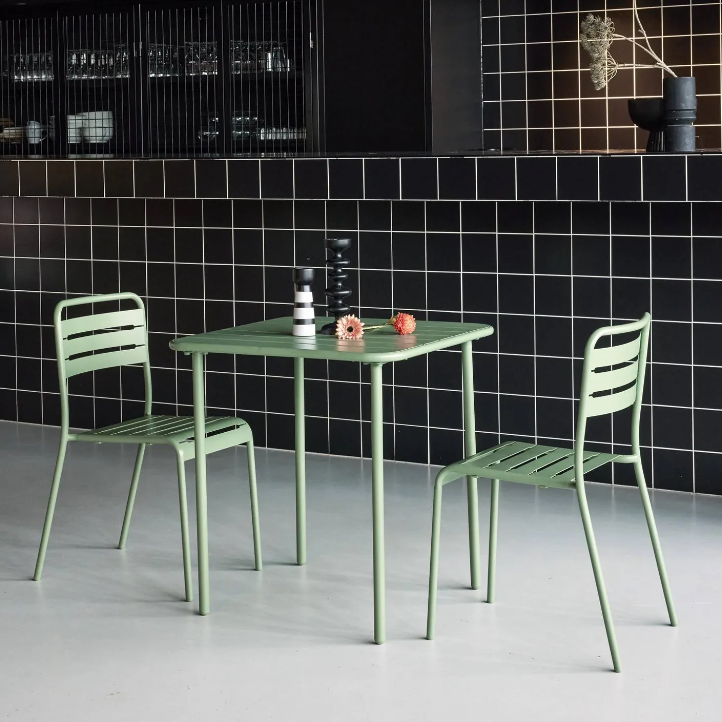 Tuintafel met 2 stoelen