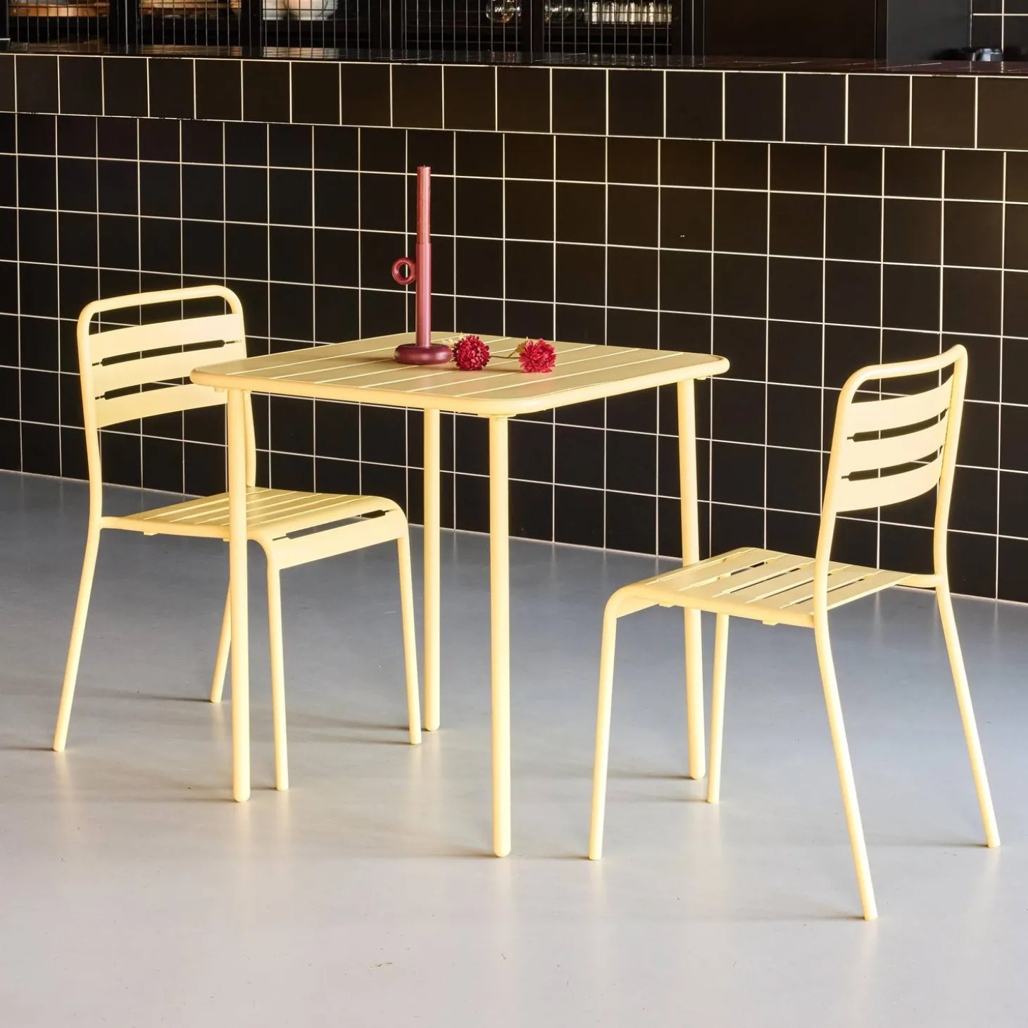 Tuintafel met 2 stoelen