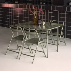 Tuintafel + 4 opklapbare stoelen metaal