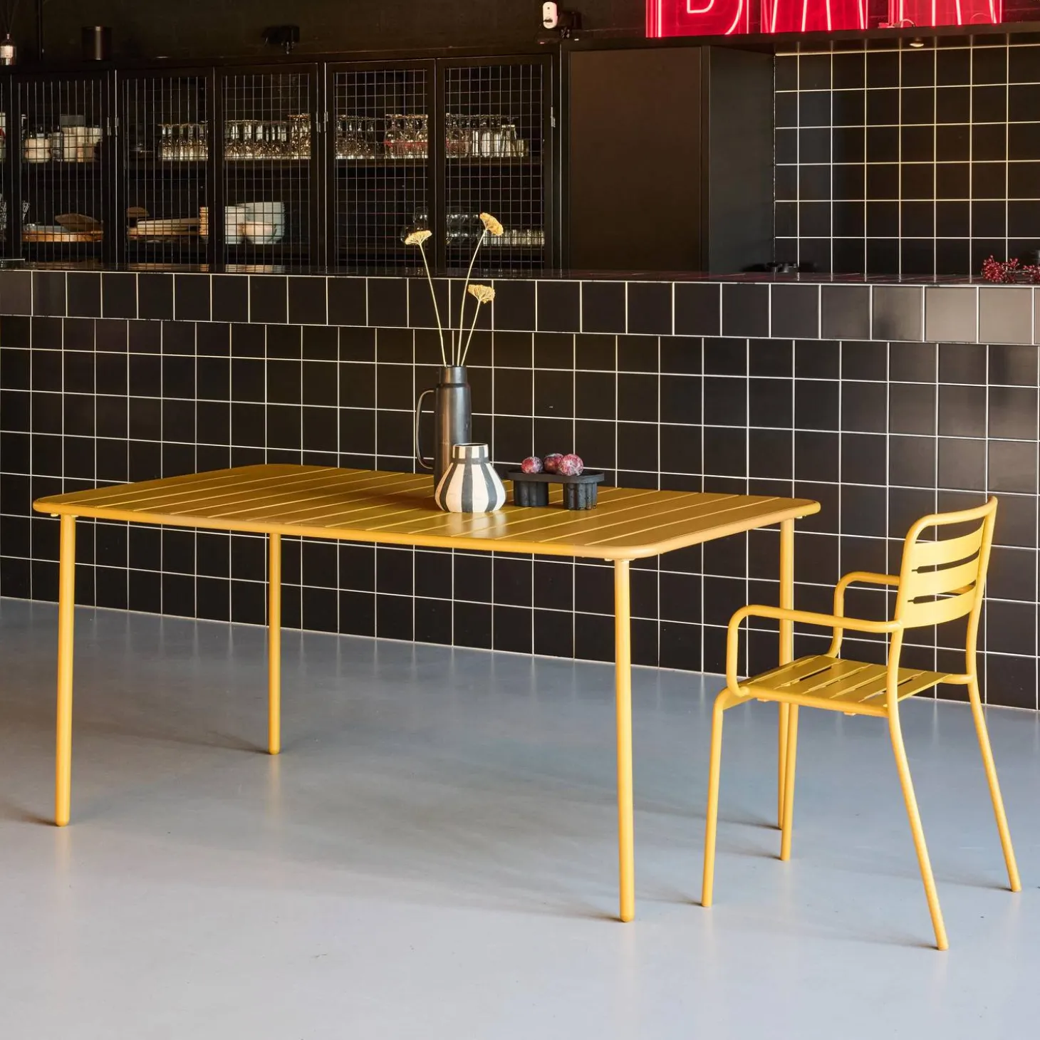 Tuintafel 6-8 plaatsen metaal