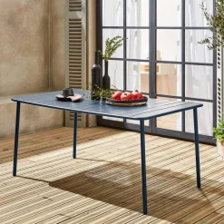 Tuintafel 6-8 plaatsen metaal