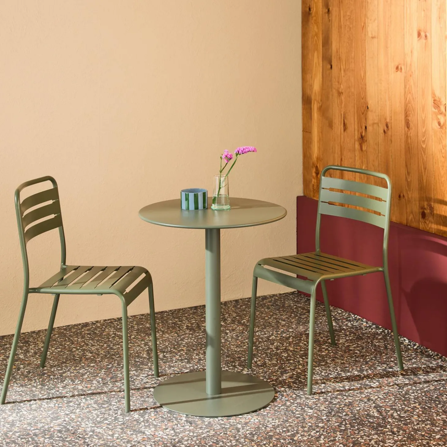 Tuintafel rond bistro van staal + 2 stoelen