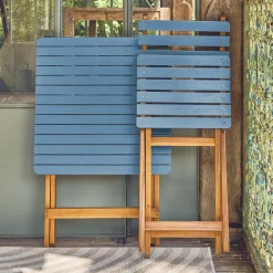 Tuintafel van hout met 2 opklapbare stoelen