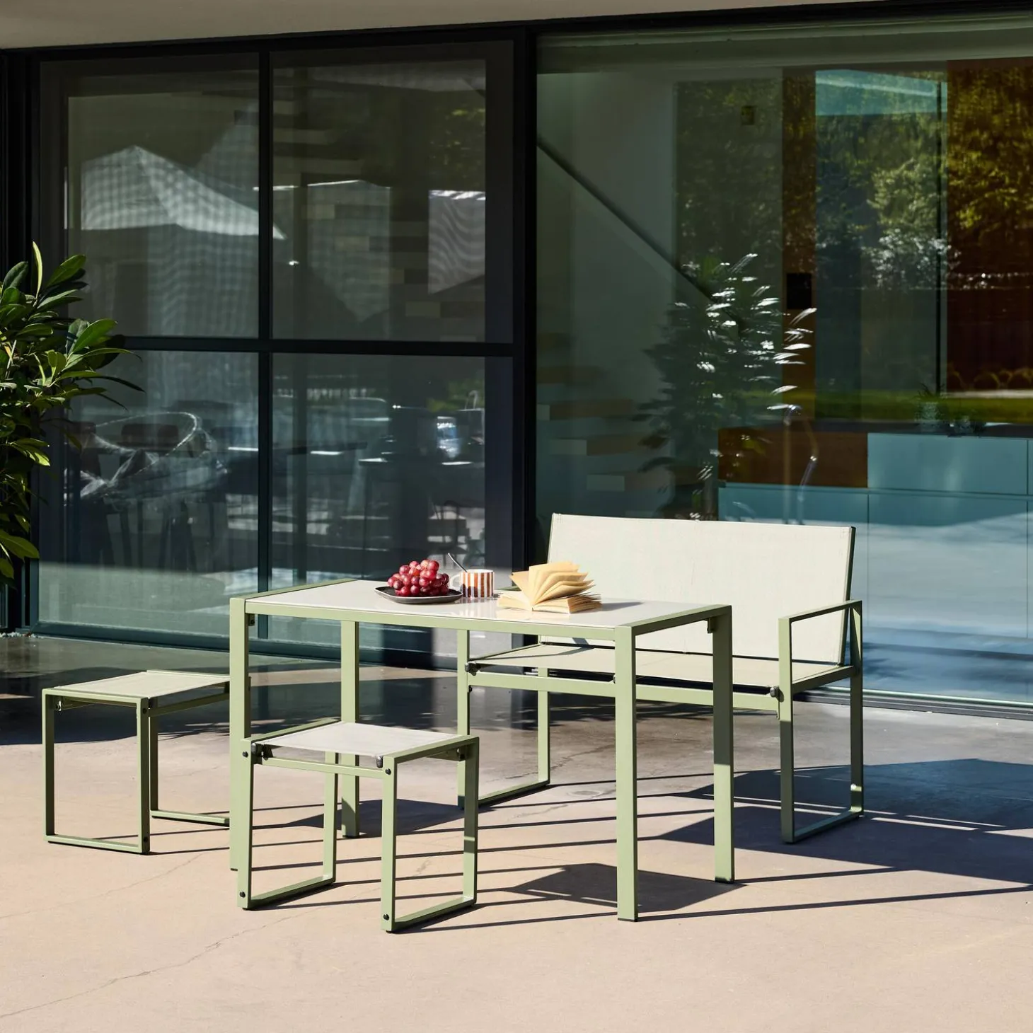 Tuintafel + 4 zitplaatsen inschuifbare set van staal en textileen