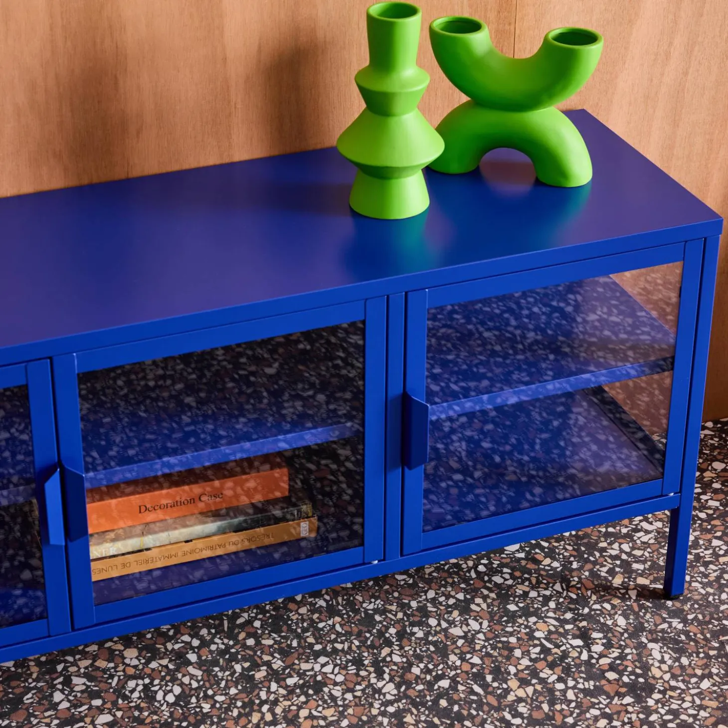 TV-meubel vitrine gehard glas en staal 3 deuren industrieel 120cm