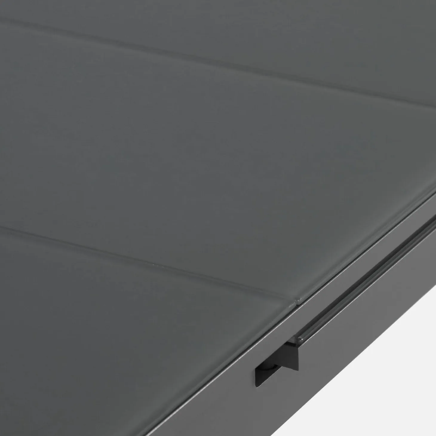 Uitschuifbare aluminium tuintafel en 8 stoelen