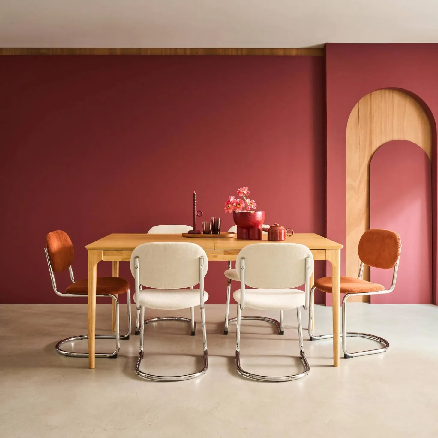 Uitschuifbare eettafel rechthoekig rubberhout en essenfineer 6-8 plaatsen