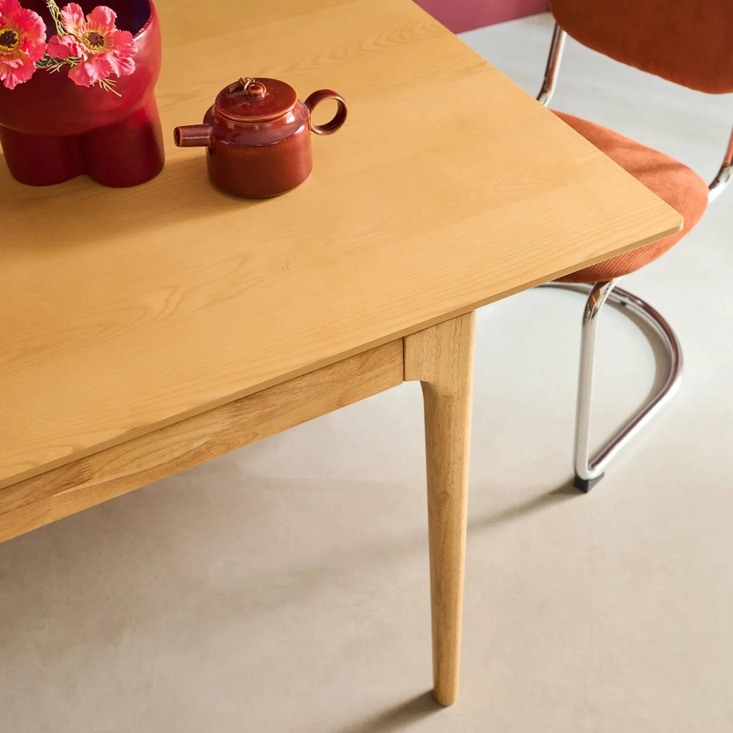 Uitschuifbare eettafel rechthoekig rubberhout en essenfineer 6-8 plaatsen