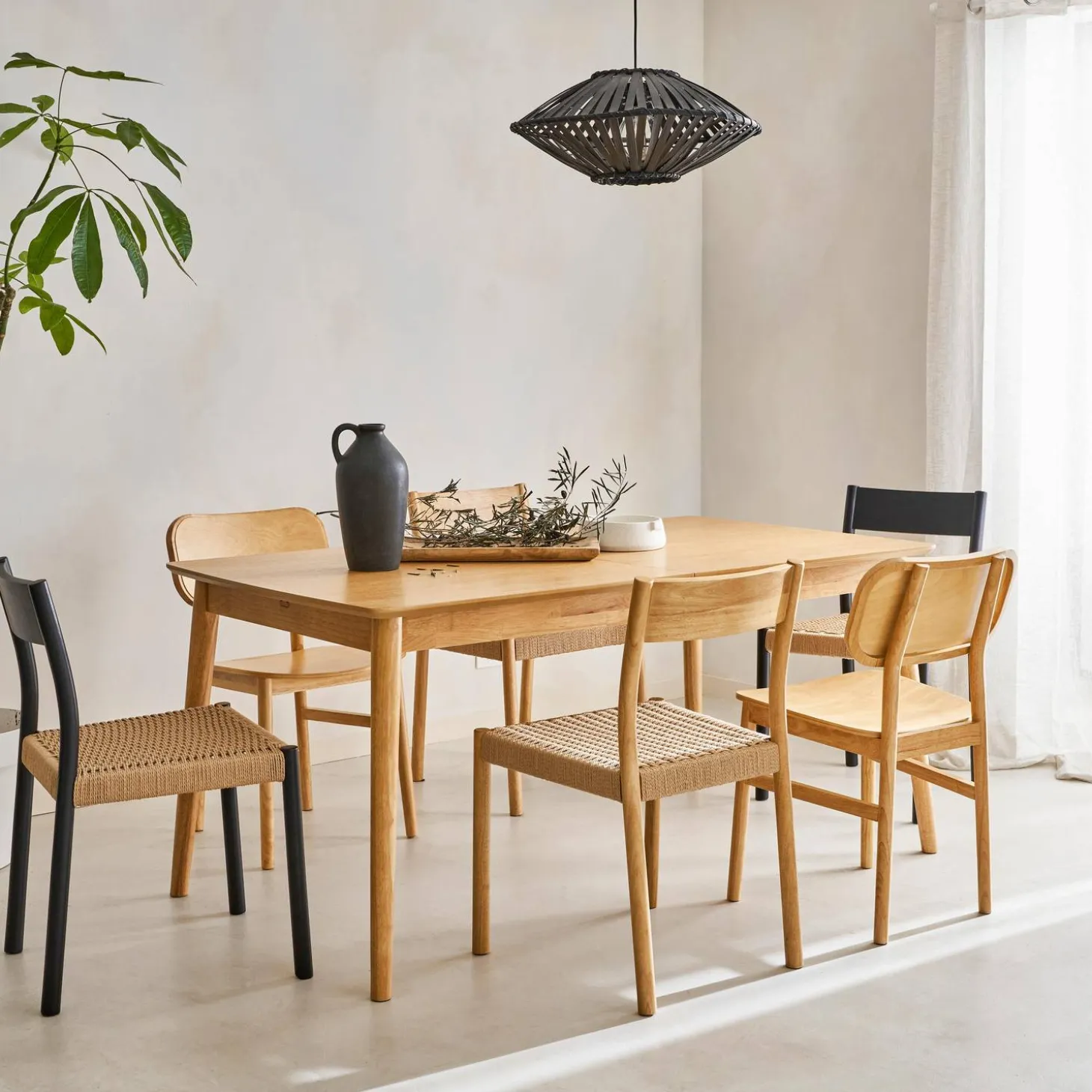Uitschuifbare eettafel van eikenfineer, 6 tot 8 zitplaatsen, 160-210cm