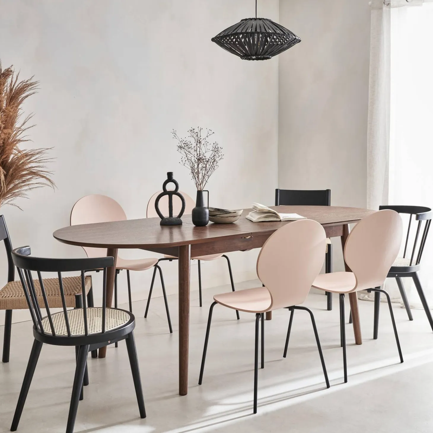 Uitschuifbare eettafel, 6-8 zitplaatsen, 160-210cm