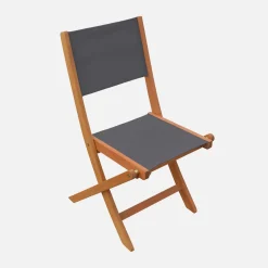 Uitschuifbare tuintafel van hout met 8 stoelen
