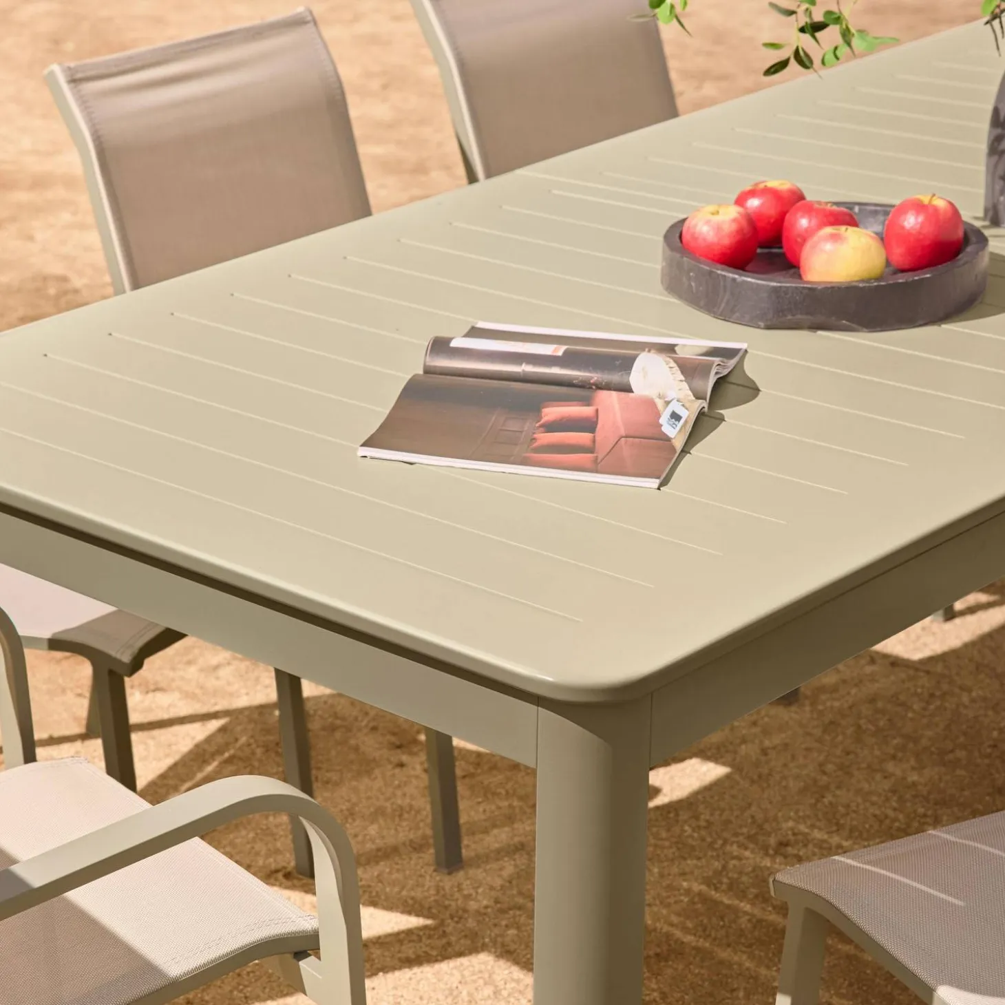 Uitschuifbare tuintafel van aluminium en textileen, 10 stoelen