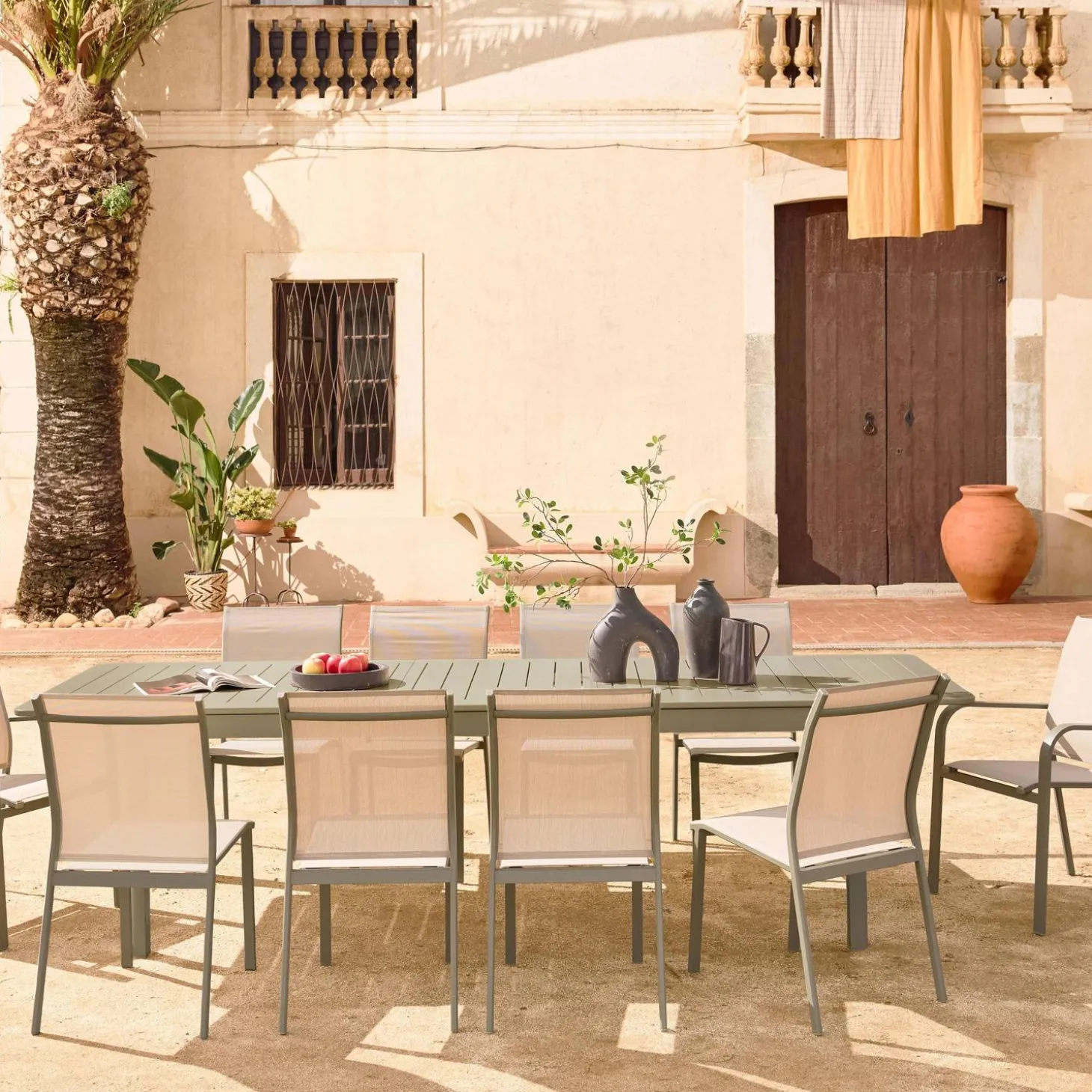 Uitschuifbare tuintafel van aluminium en textileen, 10 stoelen