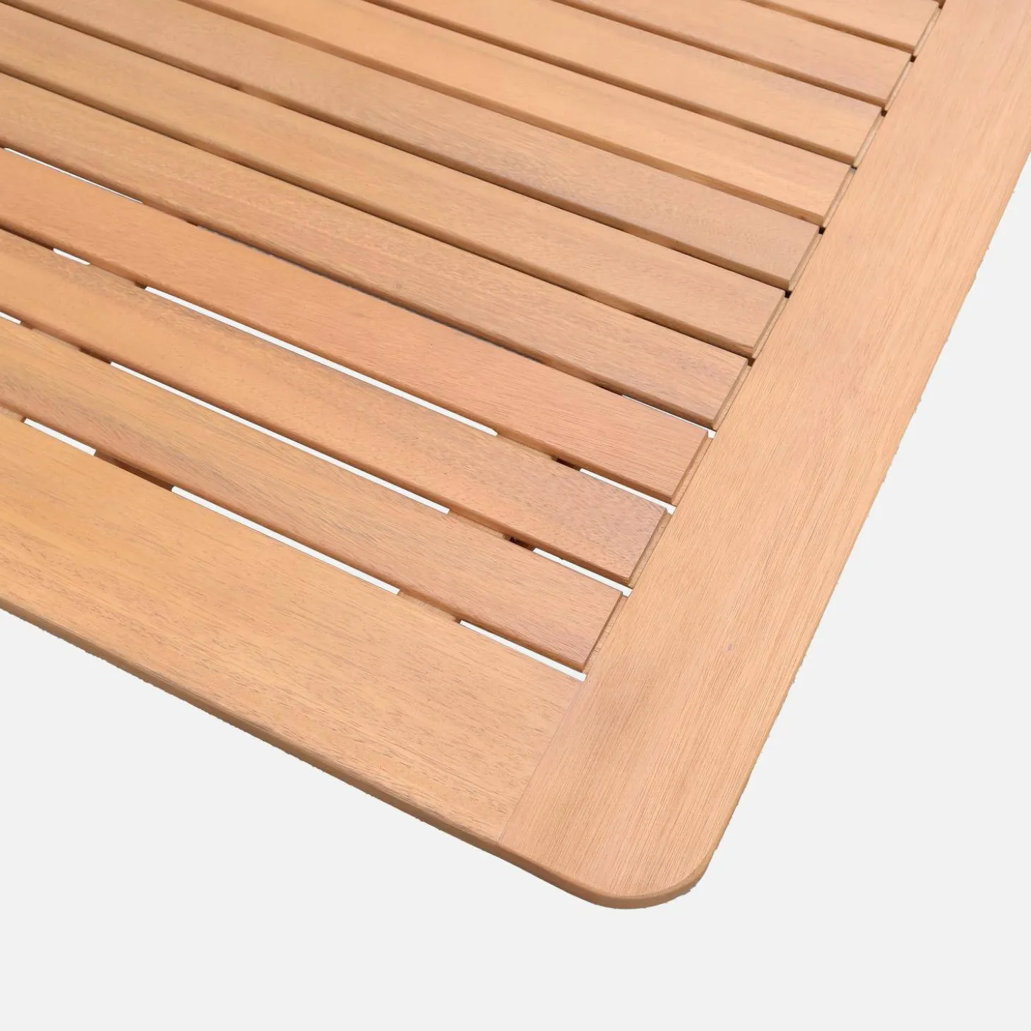 Uitschuifbare tuintafel van hout + 6 stoelen