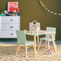 Vierkante kindertafel grenenhout 2 stoelen
