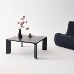 Vierkante salontafel in massief hout 80cm