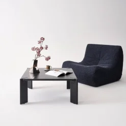 Vierkante salontafel in massief hout 80cm