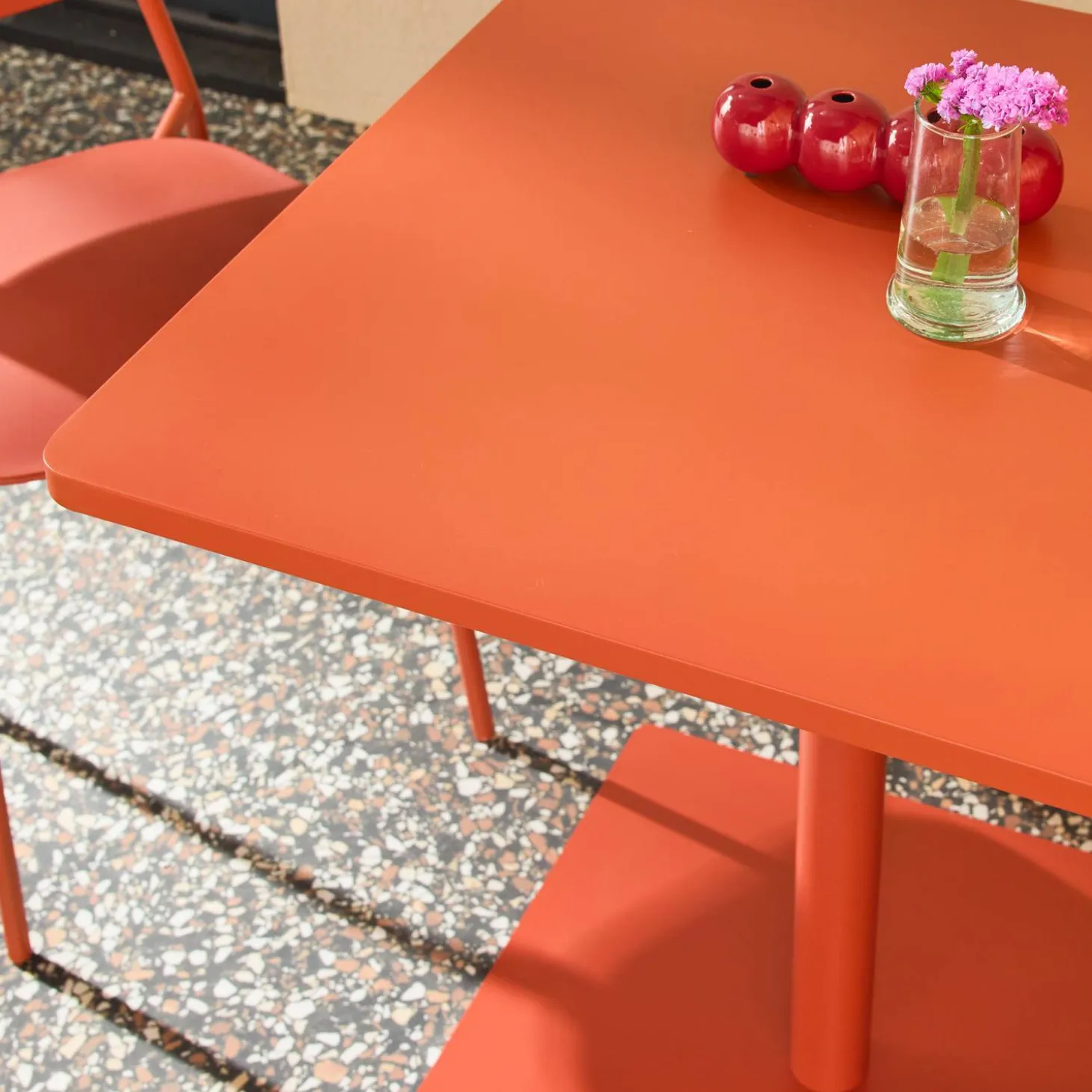 Vierkante tuintafel + 2 stoelen staal