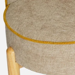 Vintage kinderstoel van rubberhout met chenille stof