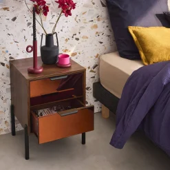 Vintage nachtkastje met 2 laden, houteffect en rookkleurig glas(set van 2)