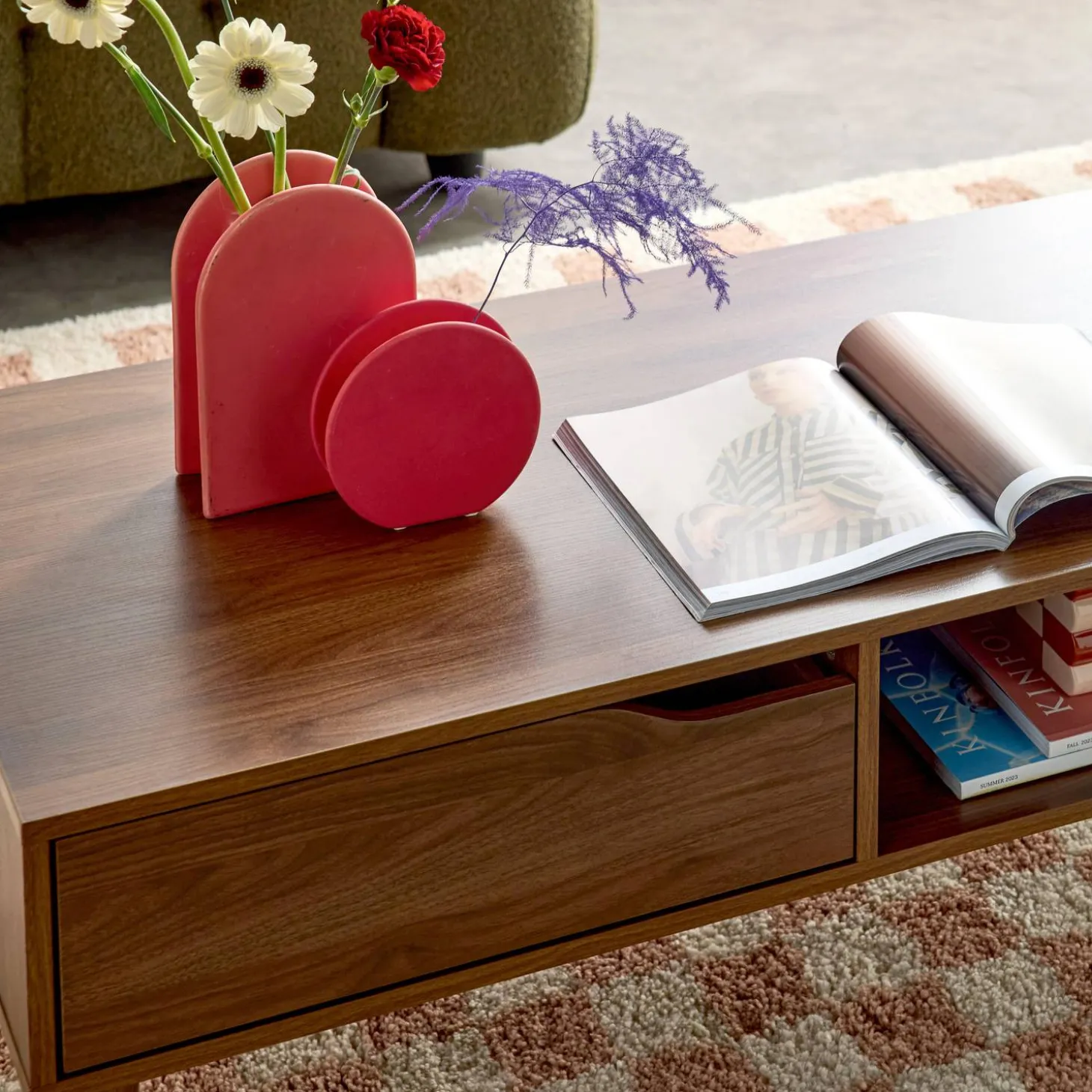 Vintage salontafel in walnootkleurig hout