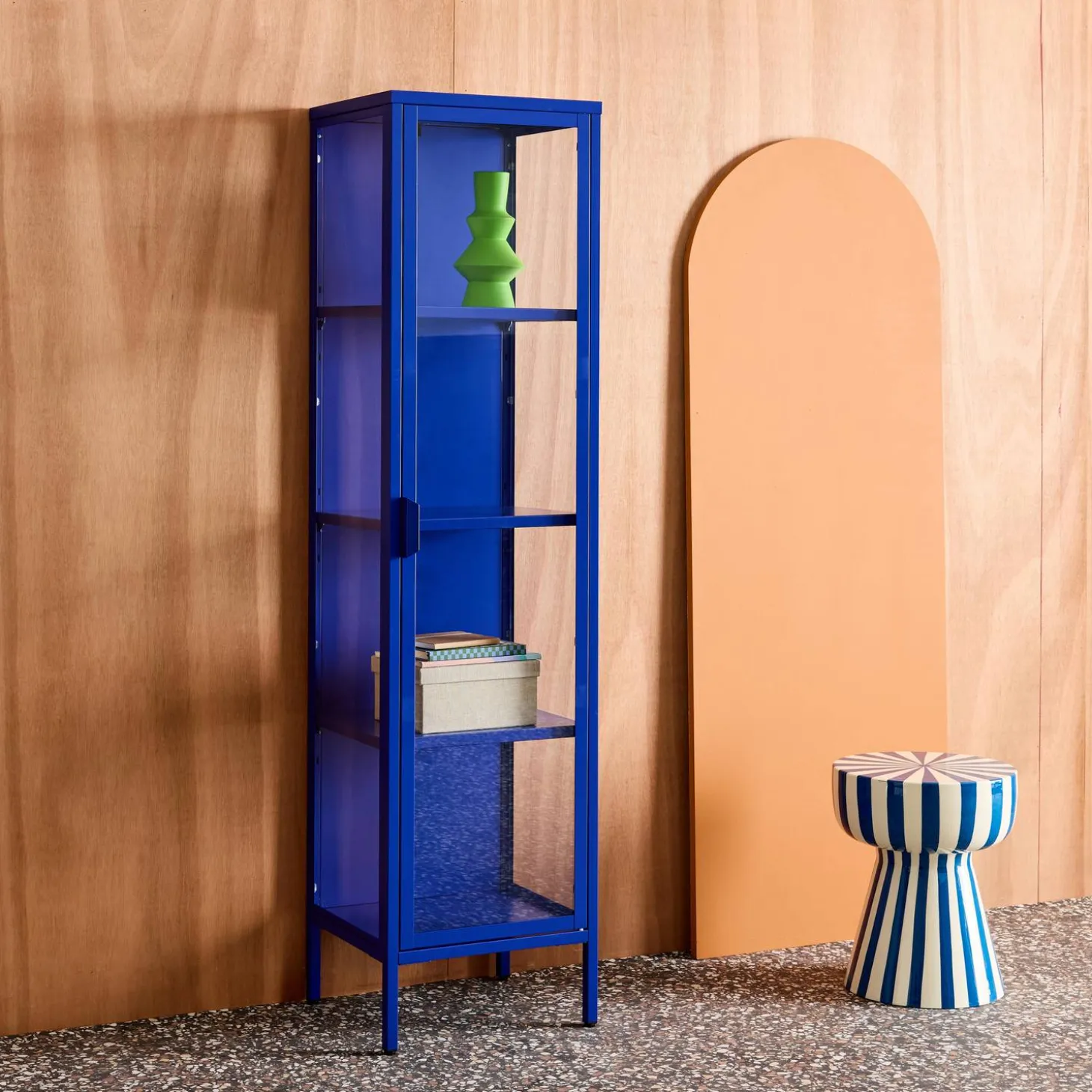 Vitrinekast gehard glas en staal 1 deur 160cm