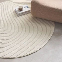 Vloerkleed interieur met verhoogd golfpatroon crème