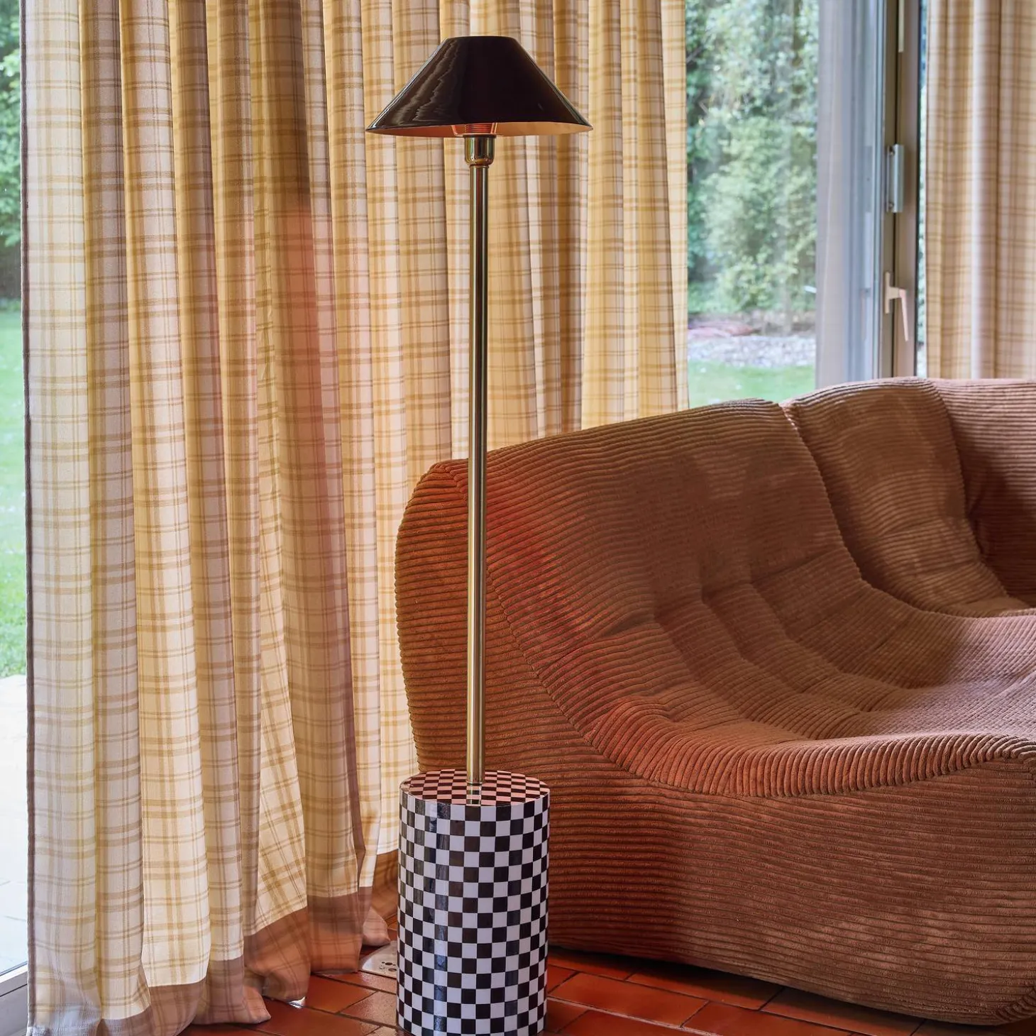 Vloerlamp interieur metaal met dambordpoot